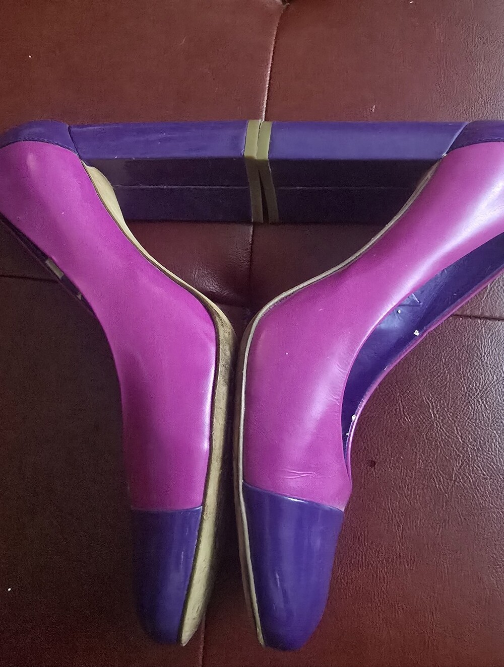 Vintage Vince Camuto  Two-Tone Pink and Purple Leather Pumps